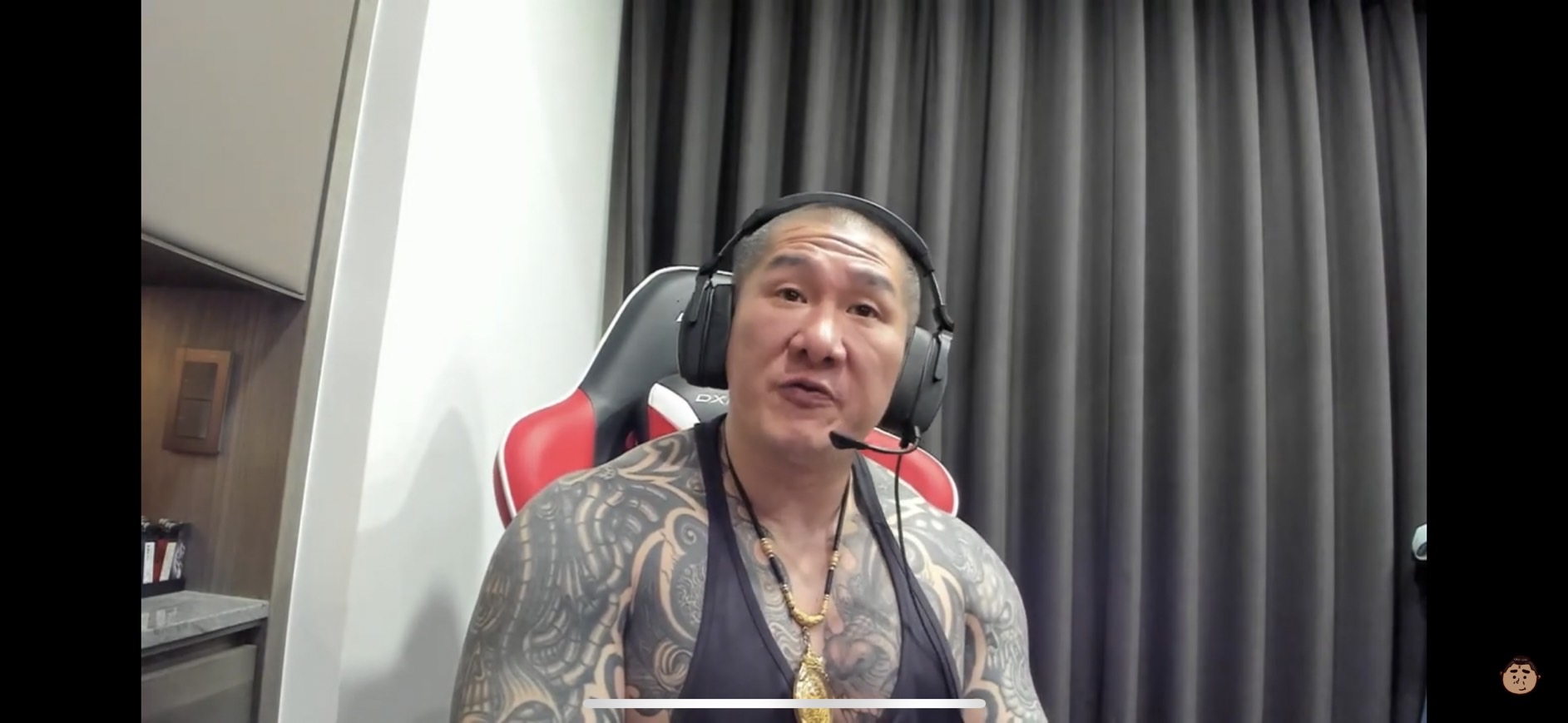 館長在昨日直播預告便當將漲到260元。（圖／翻攝自館長惡名昭彰YouTube）