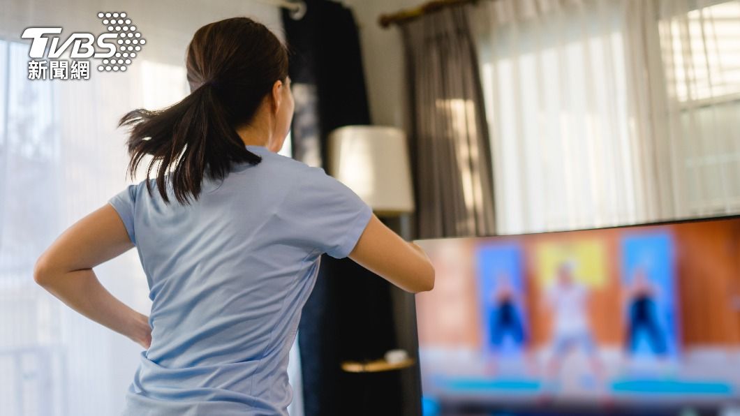 多運動可以防止關節炎和肢體攣縮。(示意圖/Shutterstock達志影像)