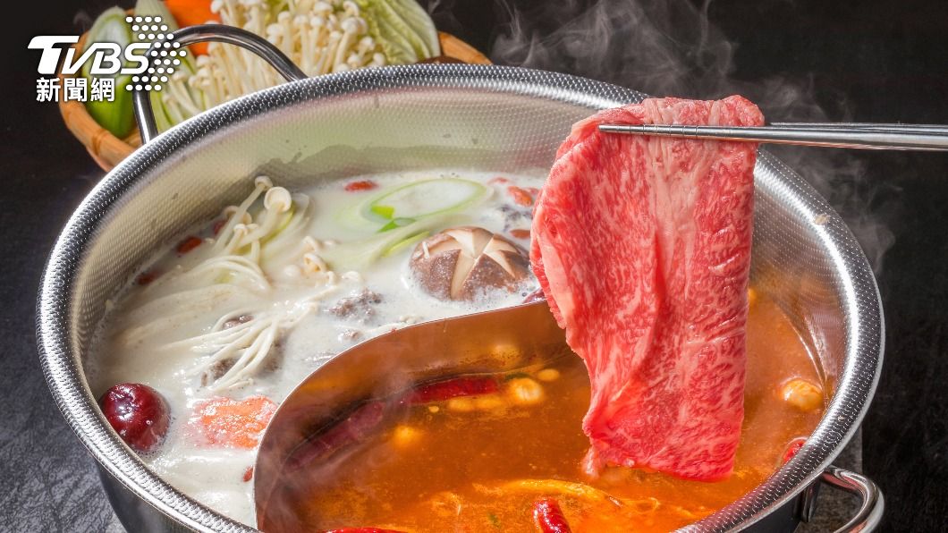 很多人愛吃麻辣鍋。（示意圖／shutterstock達志影像）