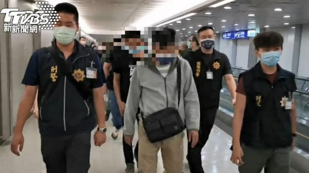 警方當時從柬埔寨救回不少受騙台人。(圖/TVBS資料畫面)