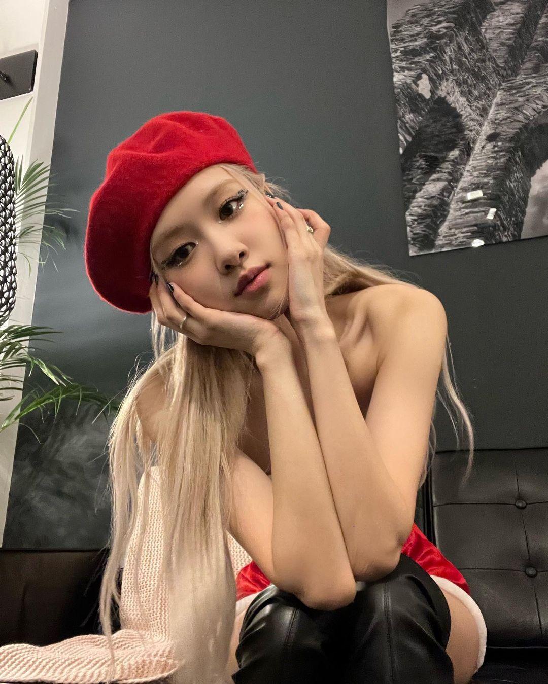YG娛樂強硬回擊Rosé用毒的謠言。(圖/翻攝自Rosé IG)