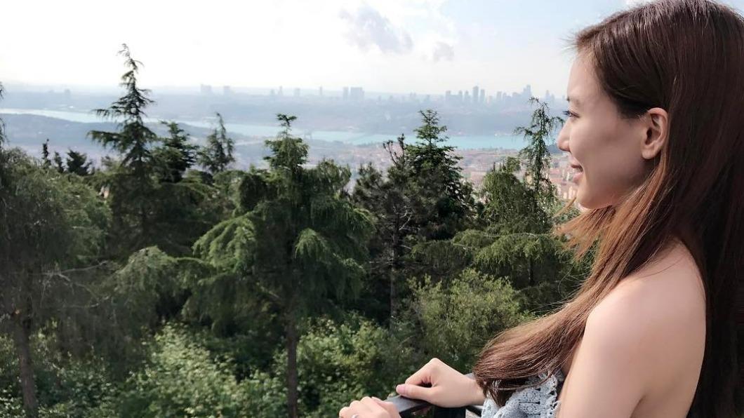 李靚蕾不躲了!貴婦趴慶生畫面流出 許瑋甯開深V超辣