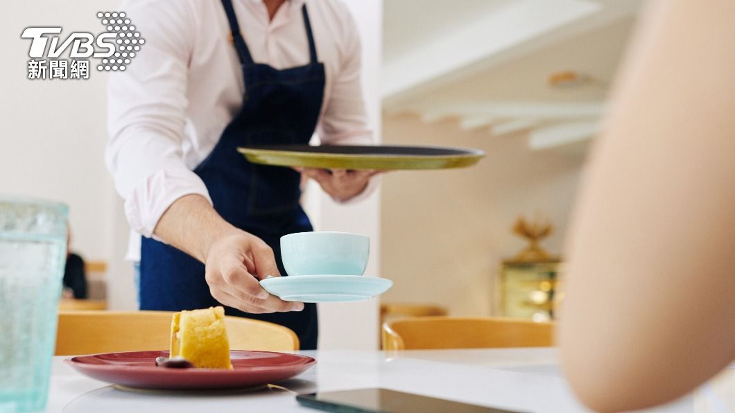 台灣許多餐廳都有收服務費。（示意圖／shutterstock達志影像）