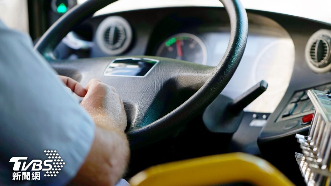一名司機透露公車全程免費原因。(示意圖,非當事人/shutterstock達志影像)