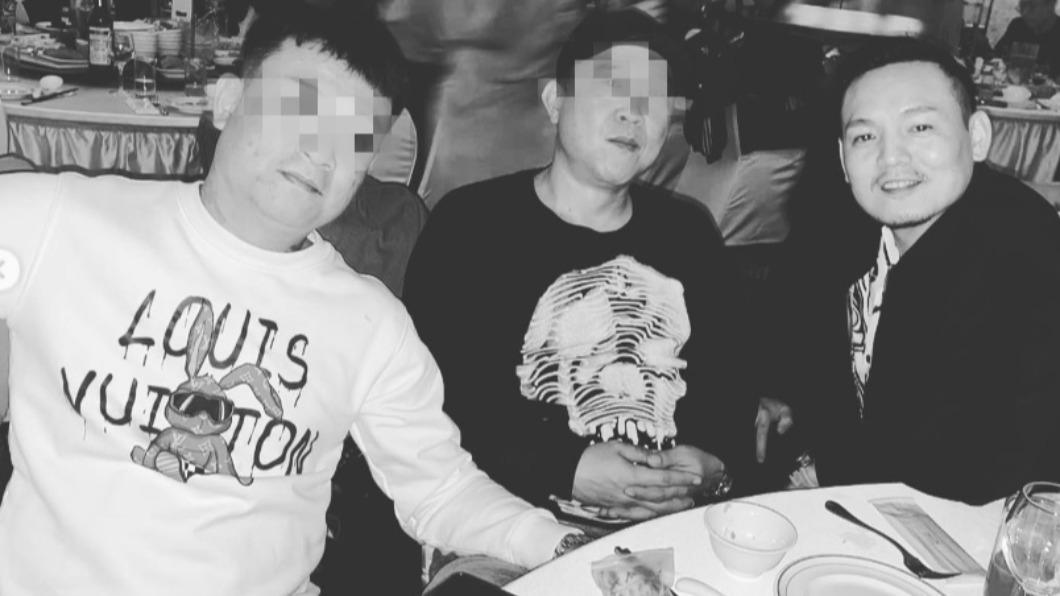 春風PO黑白照。（圖／翻攝自春風IG） 