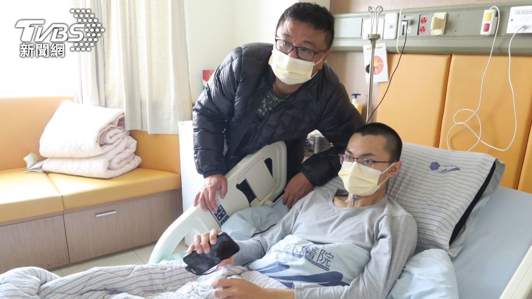 彰化男騎車被撞命危!昏迷10天人醒了 母:驚喜愚人節