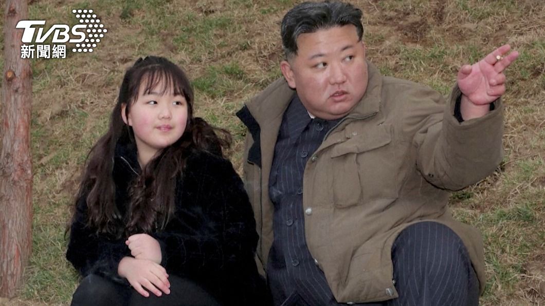 圖輯／金正恩攜妻女坐鎮　「火星-18」試射成功超開心