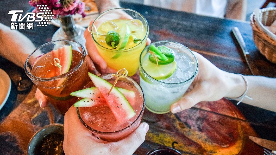 買飲料這樣選！加1水果超健康　醫推4營養素「爽喝不怕胖」