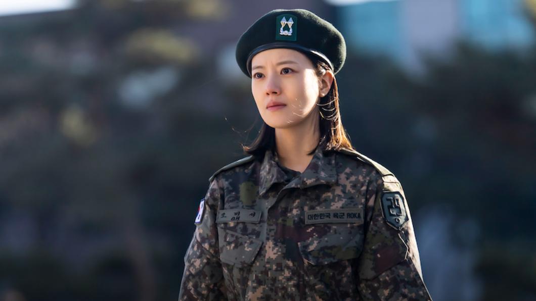 文彩元在結尾時以軍官身份現身,在部隊與李帝勳相遇。(圖/friDay影音提供)