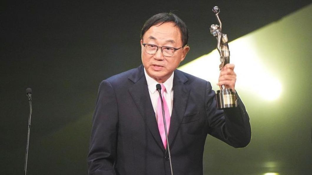 香港金像獎/首次入圍就得獎! 80歲許冠文奪最佳男配角