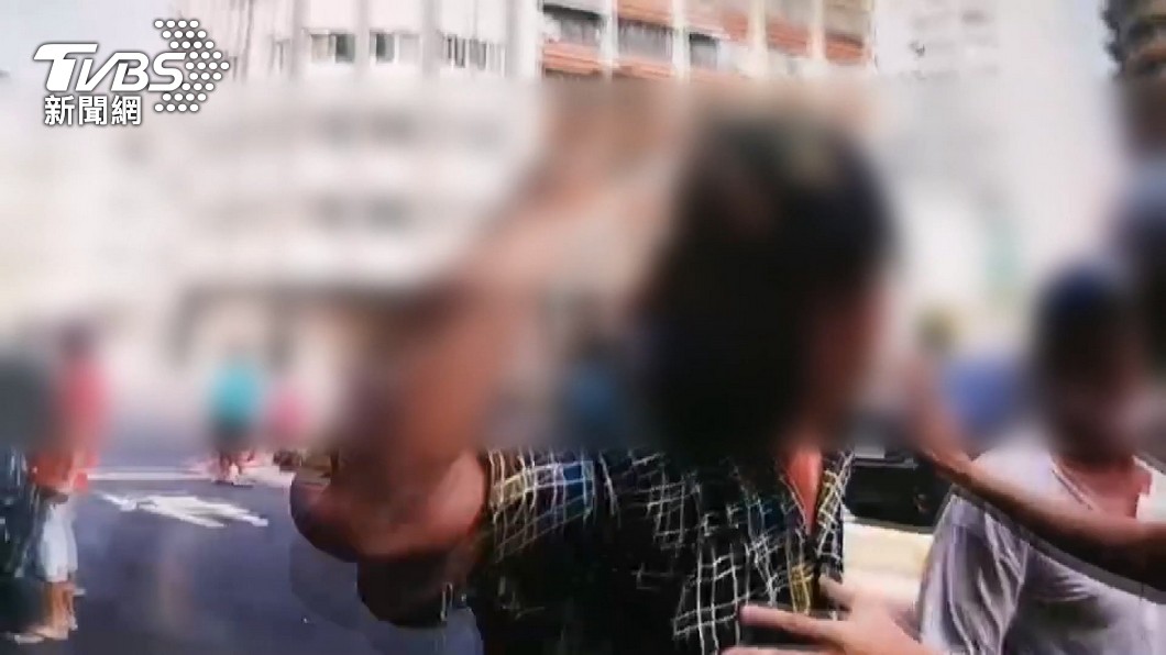 衰!聊天太吵被關切誤認是她檢舉 母子慘挨打丟石恐嚇