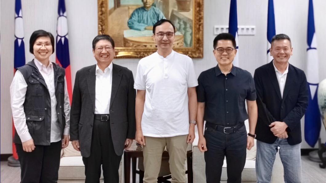 朱立倫出手協調!林為洲宣布不再連任立委 交棒徐欣瑩