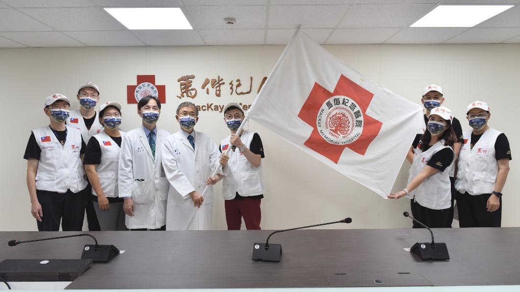 愛在戰火蔓延時 馬偕醫院組醫療團赴烏克蘭義診