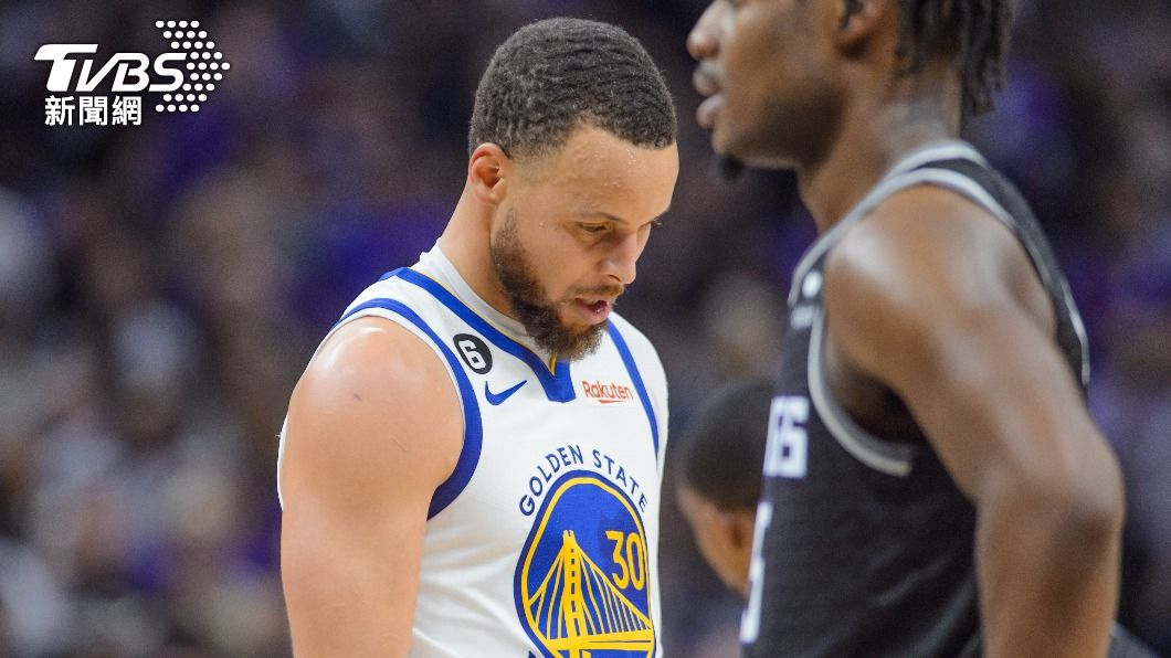 勇士咖哩大神Steph Curry生涯首度陷入季後賽0:2的劣勢。(圖/達志影像美聯社)