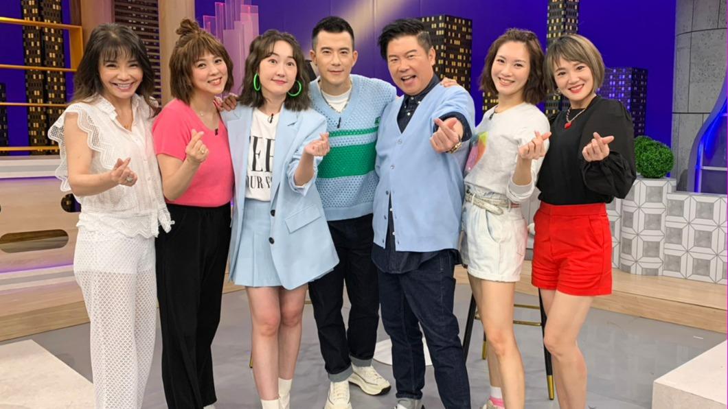 甄莉(左起)、朱芯儀、巴鈺、JR、曾國城、林佳儀、黃雨欣。(圖/衛視中文台提供)