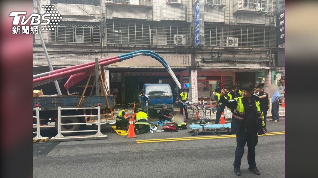 快訊/新北板橋3工人誤觸高壓電 1人重傷昏迷搶救中