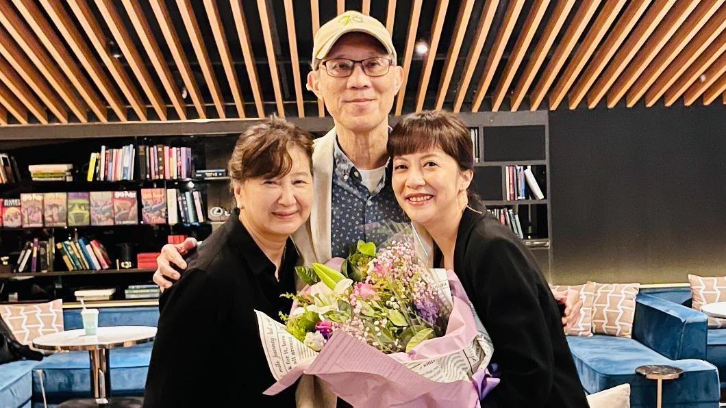 左起蘇明明、導演萬仁、李淑楨。(圖/海鵬提供)