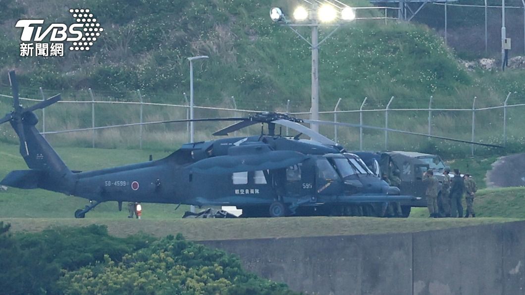 日黑鷹墜毀無人生還、找到6遺體 從海底懸崖打撈機體