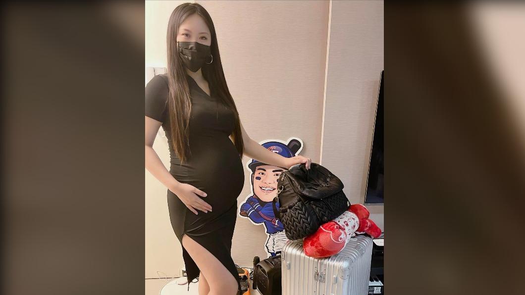 張育成哭了!跨海視訊陪老婆生產 真情告白喜迎愛女