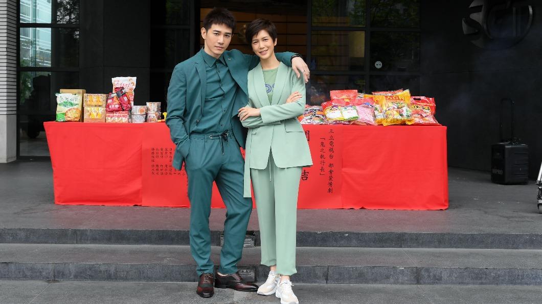 劉奕兒為戲「落髮40公分」 張立昂笑喊:在她面前不敢說帥
