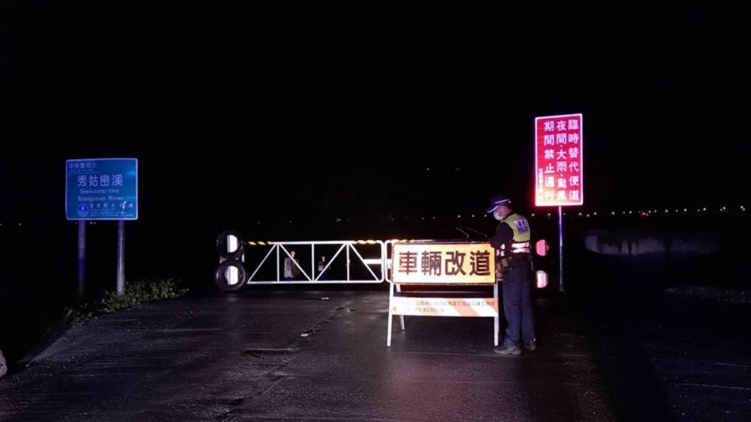 用路人注意!防大雨溪水暴漲 花蓮高寮、崙天便橋預警性封閉