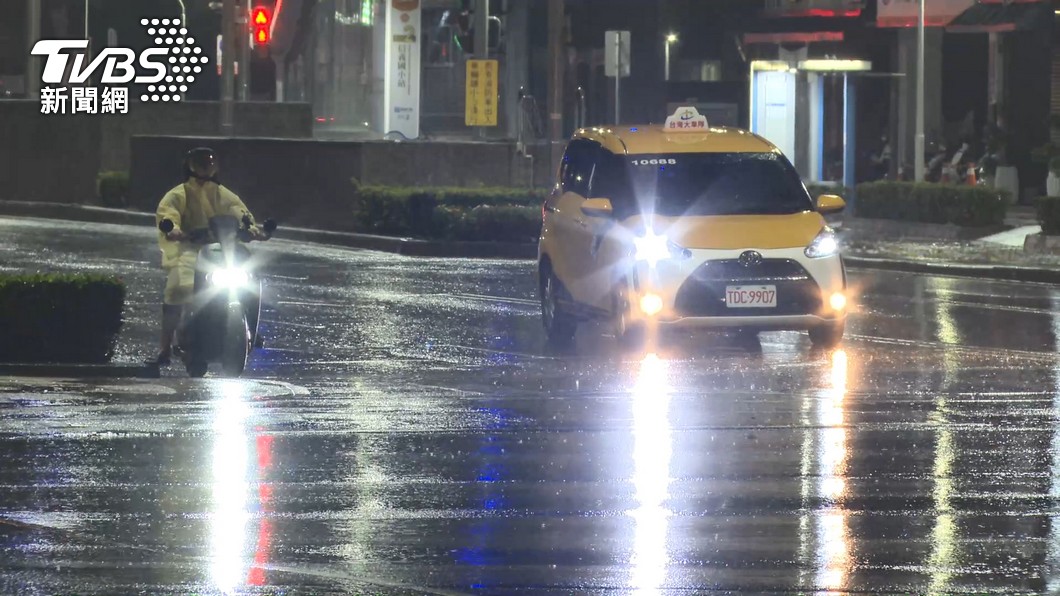 今入夜後各地降雨機率將提高。(圖/TVBS資料照)