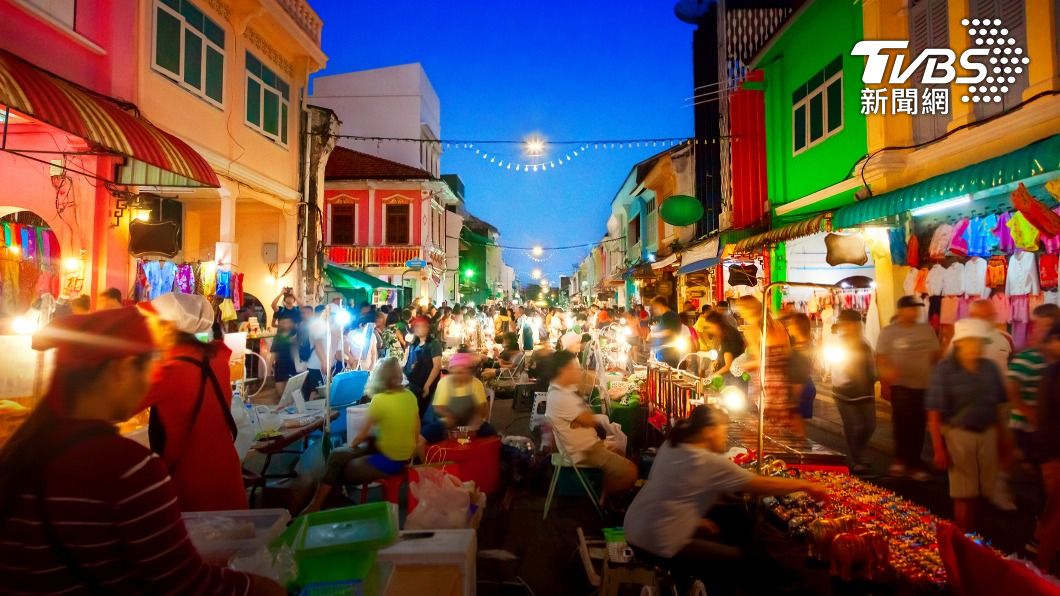 過來人大讚，泰國夜市超乾淨。（示意圖／shutterstock達志影像）