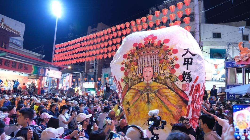不可不知!大甲媽祖遶境「令旗」眉角多 回家擺錯位置恐釀反效果