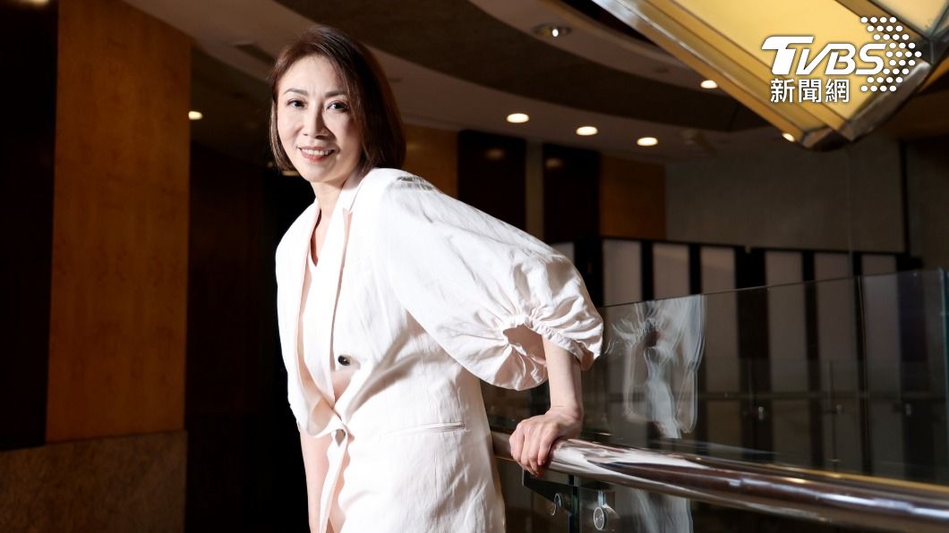 李翊君出生在外省家庭,起初完全不熟台語,讓她錄〈苦海女神龍〉時大受打擊。(圖/梁恩誌攝)