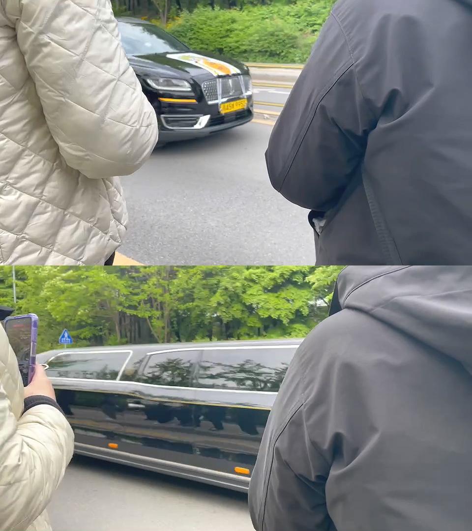 文彬的靈車通過時,粉絲們都不禁哭了出來,甚至哭到腿軟。(圖/民眾提供)