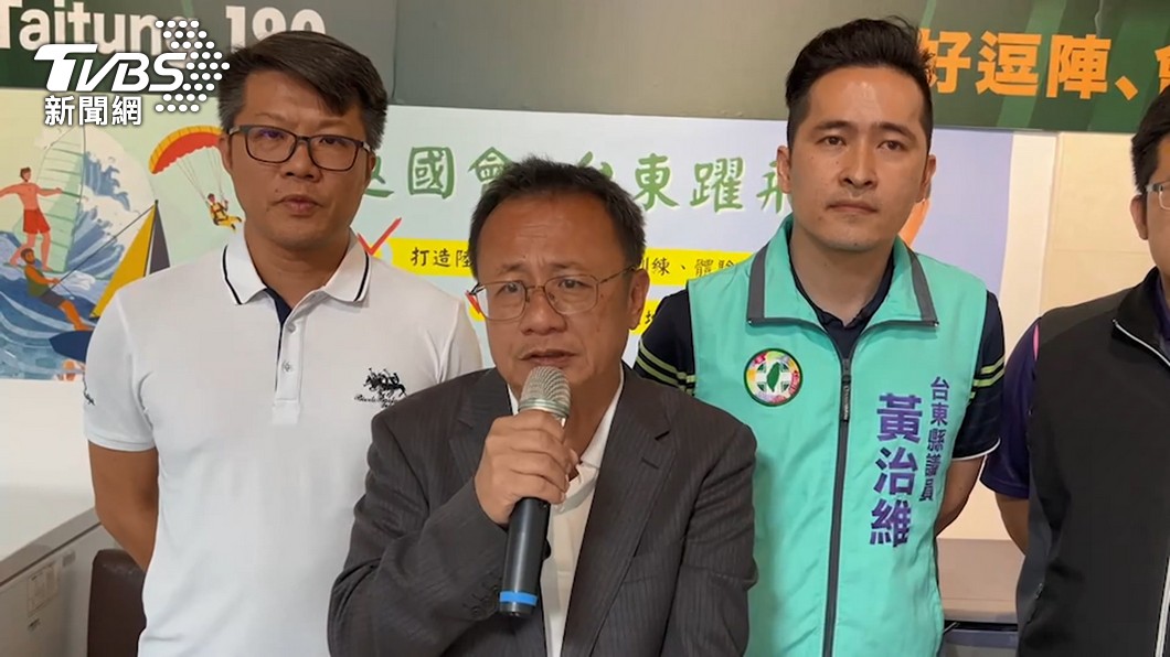 賴坤成於民進黨立委初選,擊敗現任英系立委劉櫂豪。(圖/TVBS)