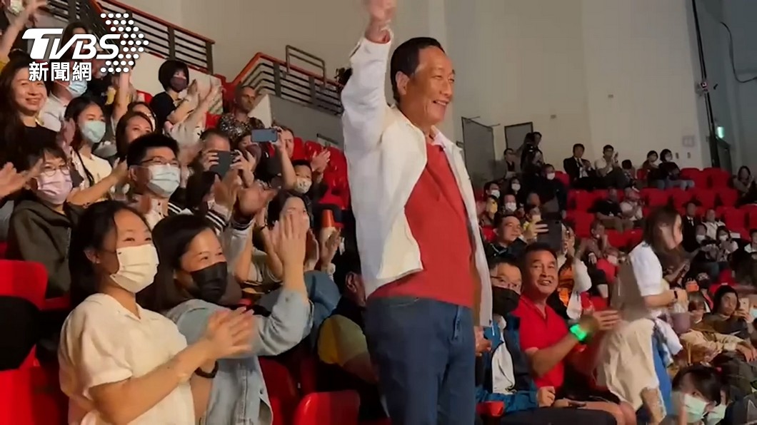 郭台銘直言，高虹安都沒被擊倒，身為她的師父更不怕會被打死。（圖／TVBS）