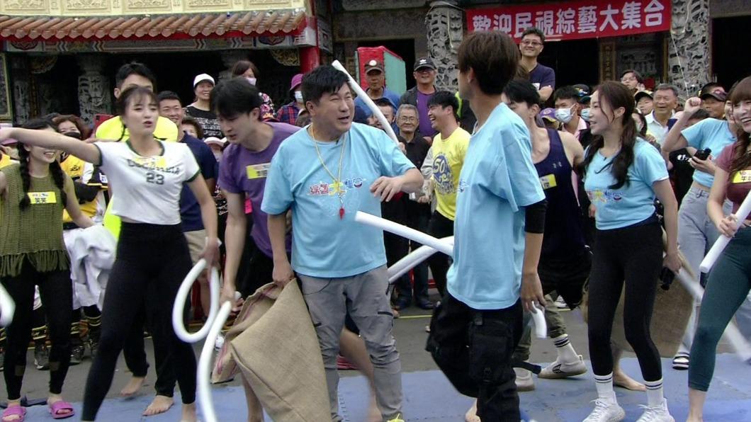 胡瓜氣炸問是誰打他。(圖/民視提供)