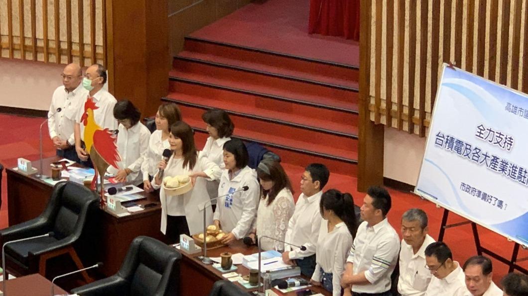 國民黨團轟陳其邁畫大餅。(圖/民眾提供)