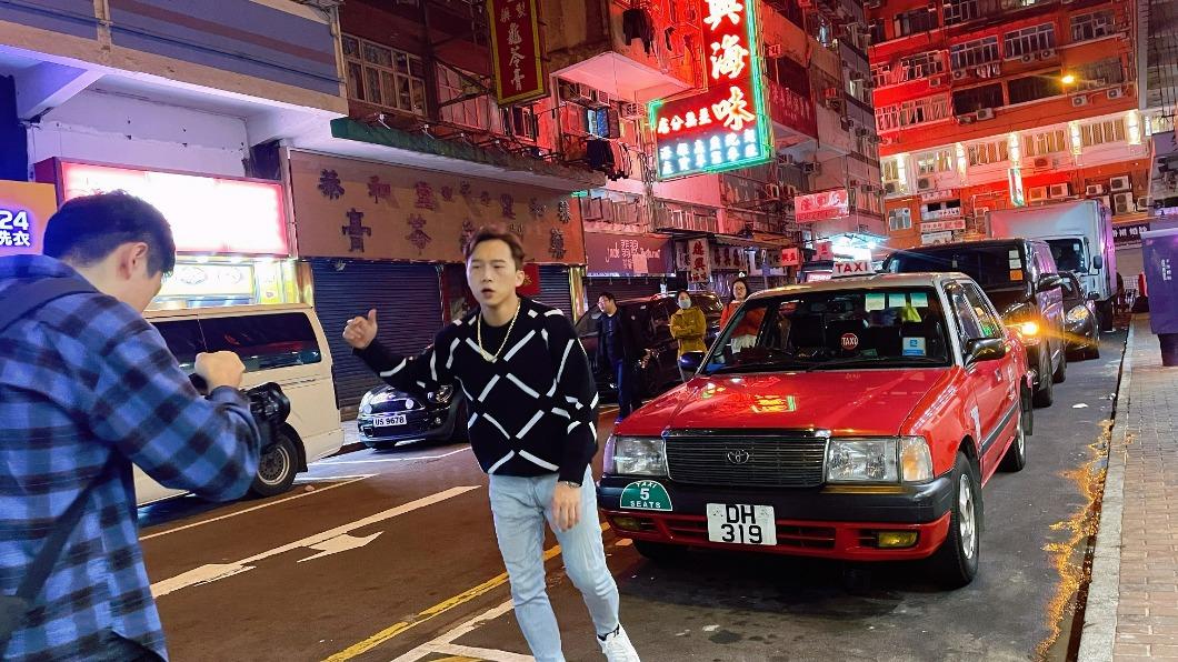 已婚珠寶商男星爽完泰國洗！竟騎重機載嫩妹摔車　下慘曝光