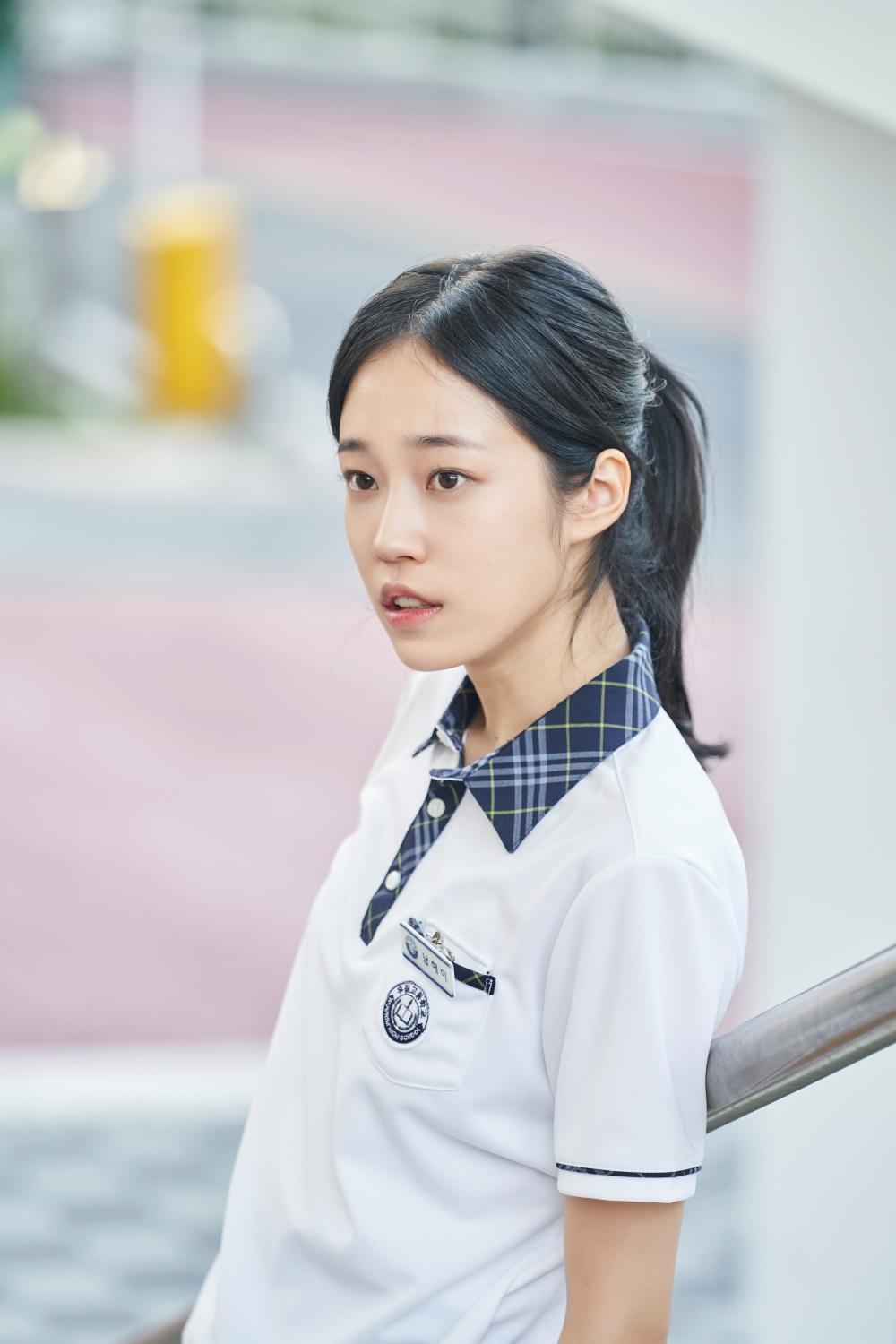 盧允瑞形象清新，不過韓國觀眾認為她演技不夠自然。（圖／Netflix提供）