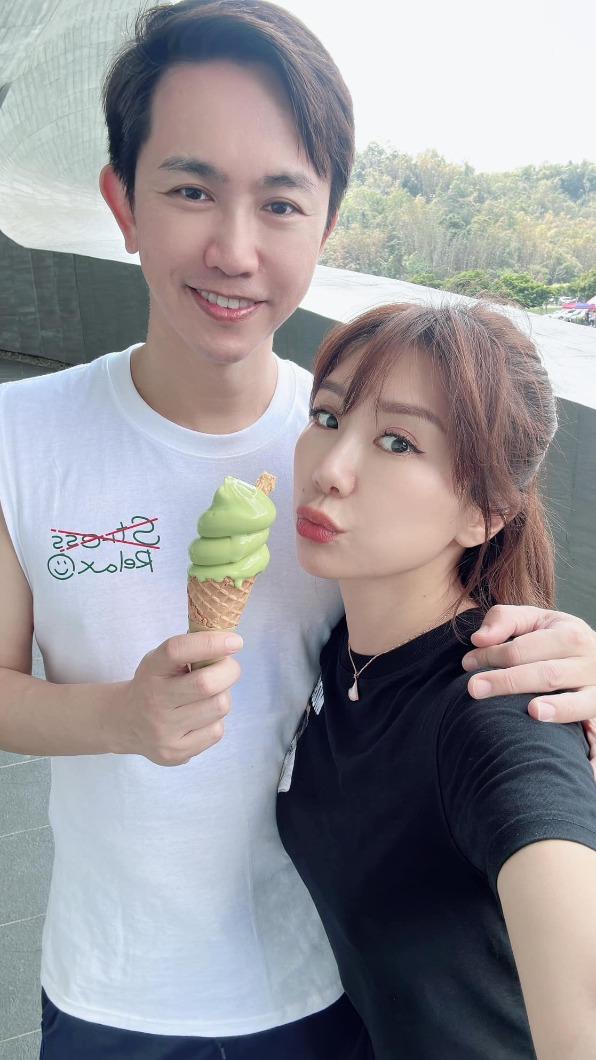 佩甄和王祚軒結婚13年。(圖/翻攝自佩甄臉書)