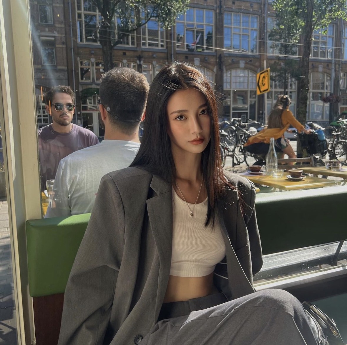 Jane在IG上分享不少美照,有網友覺得她神似Angelababy,不過她更加美豔。(圖/翻攝自IG)