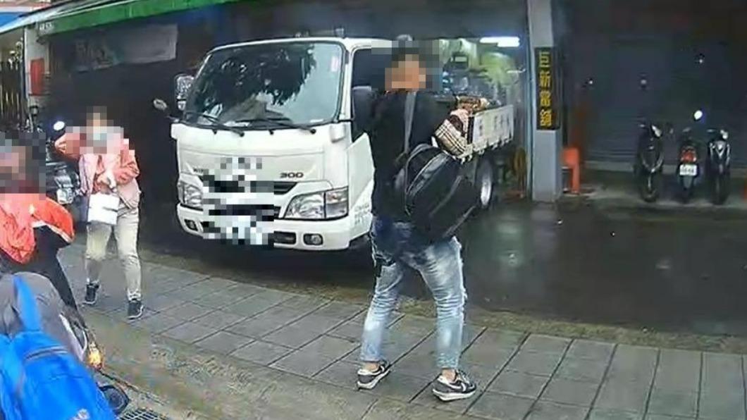 快訊/雙北67槍黑幫衝突!土城當鋪遭轟 警再逮8人到案