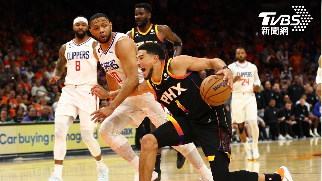 NBA布克狂轟47分擊沉快艇 太陽季後賽次輪卯上金塊