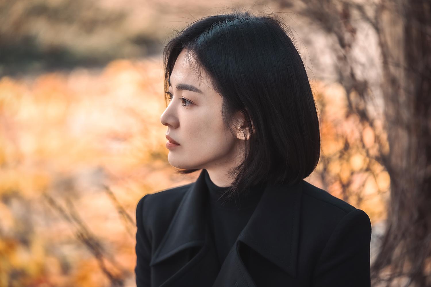 宋慧喬出道26年終於突破過往甜美形象。(圖/Netflix提供)
