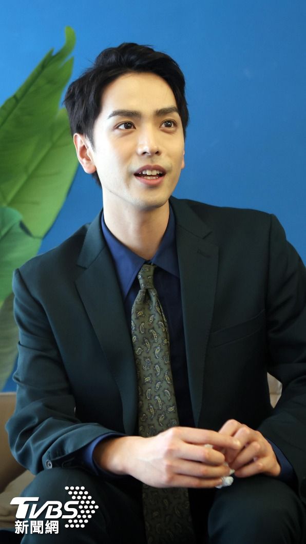 黑羽麻璃央強調盡量不讓工作影響私生活。(圖/張哲鳴攝)