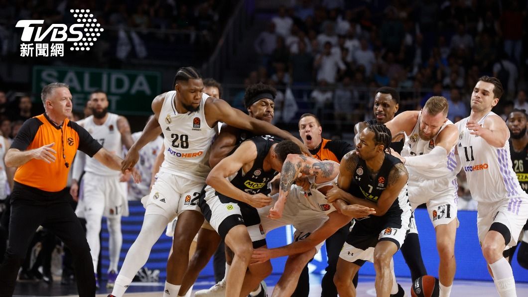 歐洲聯賽爆發史上最嚴重大亂鬥 前NBA後衛打到肌腱斷裂