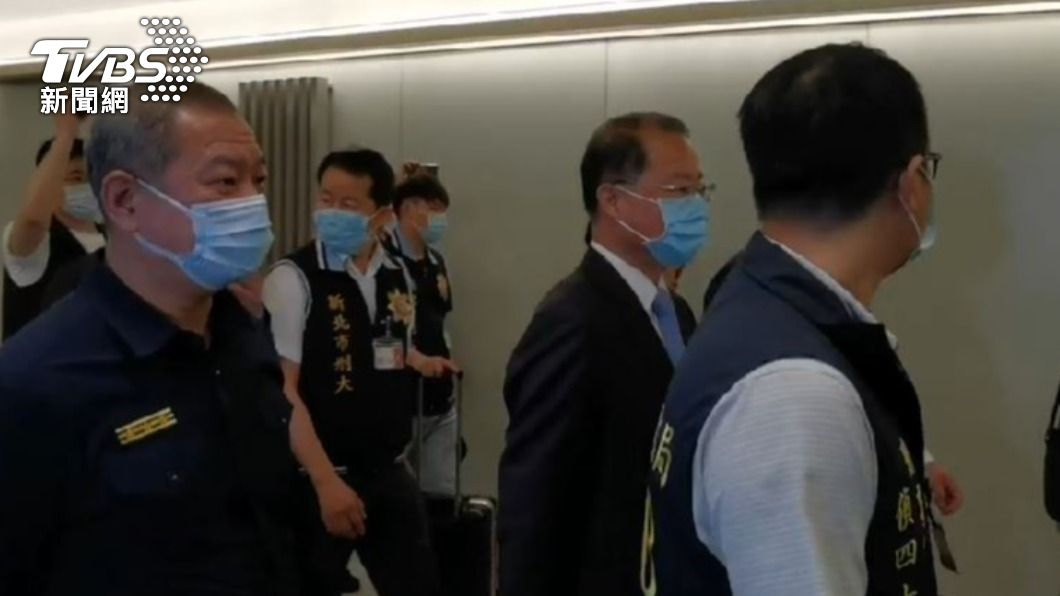 新北市警局長廖訓誠、刑警大隊長蕭瑞豪,和警政署長黃明昭皆親自前往桃園機場。(圖/TVBS)