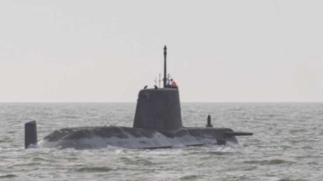 喝茫?英潛艦「敏感文件」掉酒吧廁所 海軍怒查