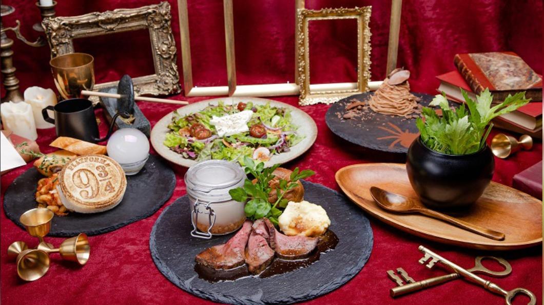 令人眼睛發亮的魔法餐點。(圖/東京觀光事務所提供)
