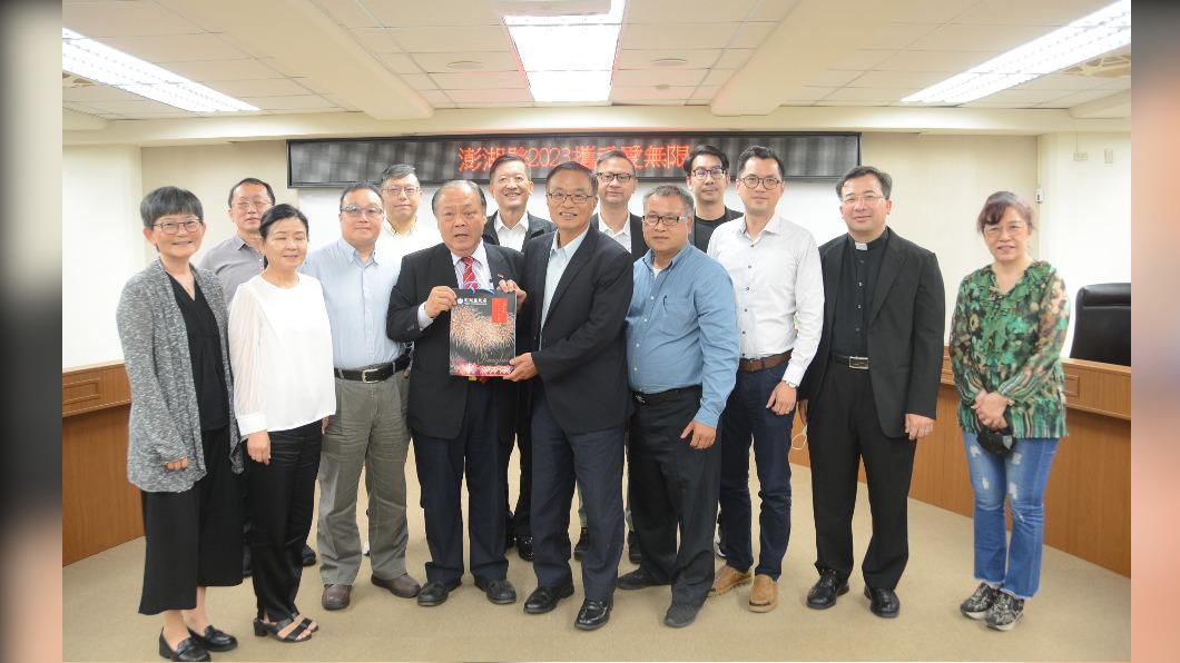 攜手愛無限!陳光復感謝TVBS信望愛永續基金會 跨海造福離島弱勢家戶