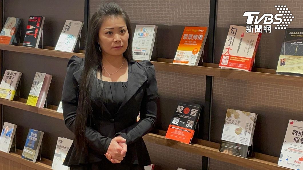 楊慶煌委由經紀人代為出面,證實楊小萍離世消息。(圖/陳薈涵攝)
