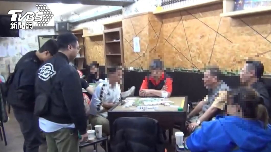 警破網咖結合麻將賭場　牌咖超氣：有人輸900元落跑
