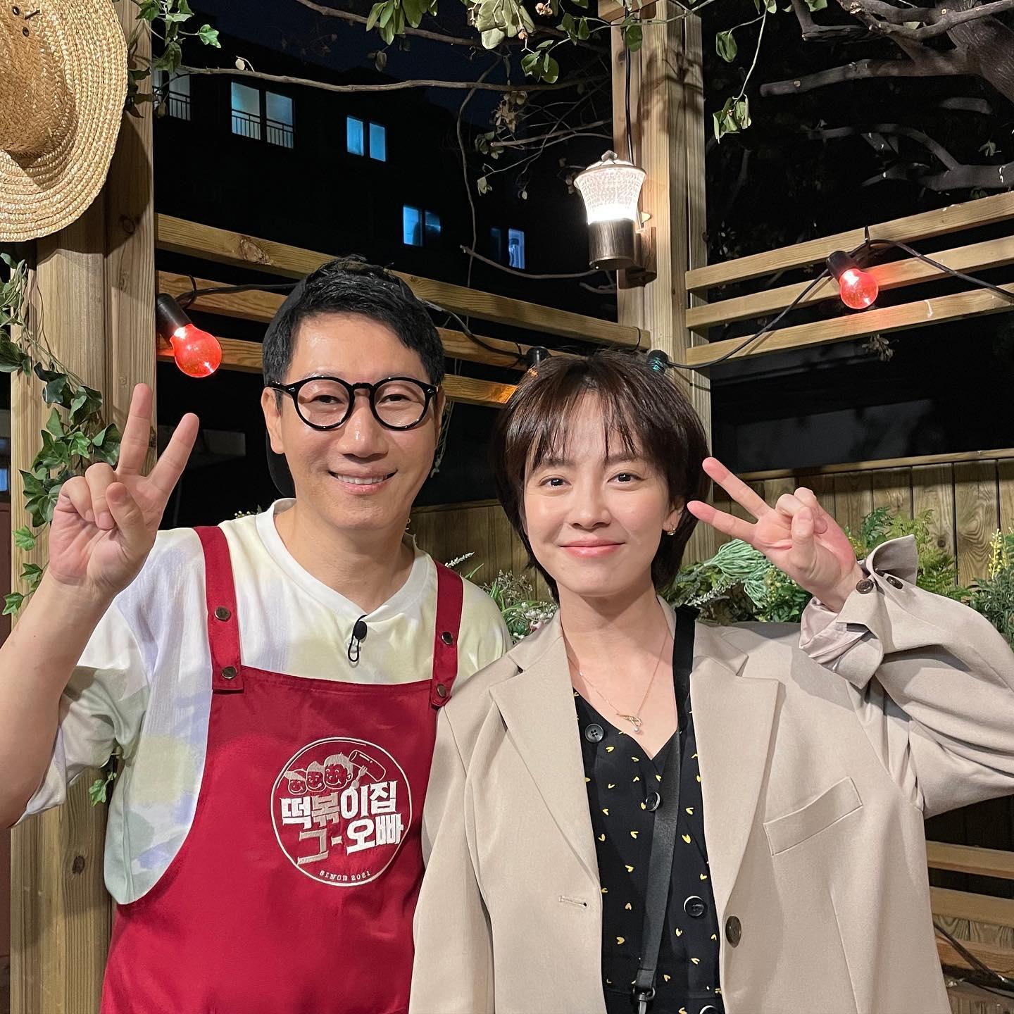 池錫辰(左)跟宋智孝原先都隸屬UZUROCKS。(圖/翻攝自宋智孝IG)